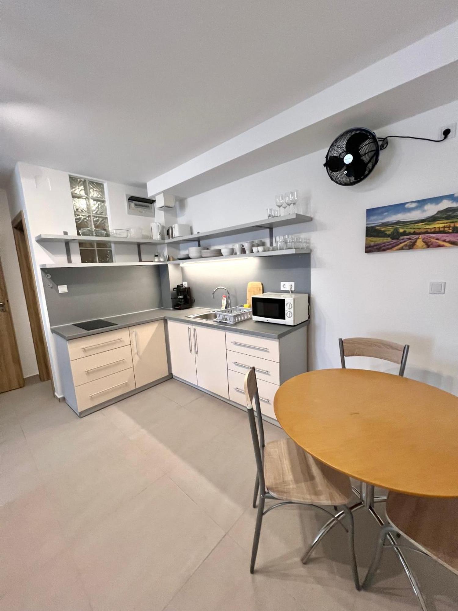 Waterfront Apartmanok Zamárdi Εξωτερικό φωτογραφία